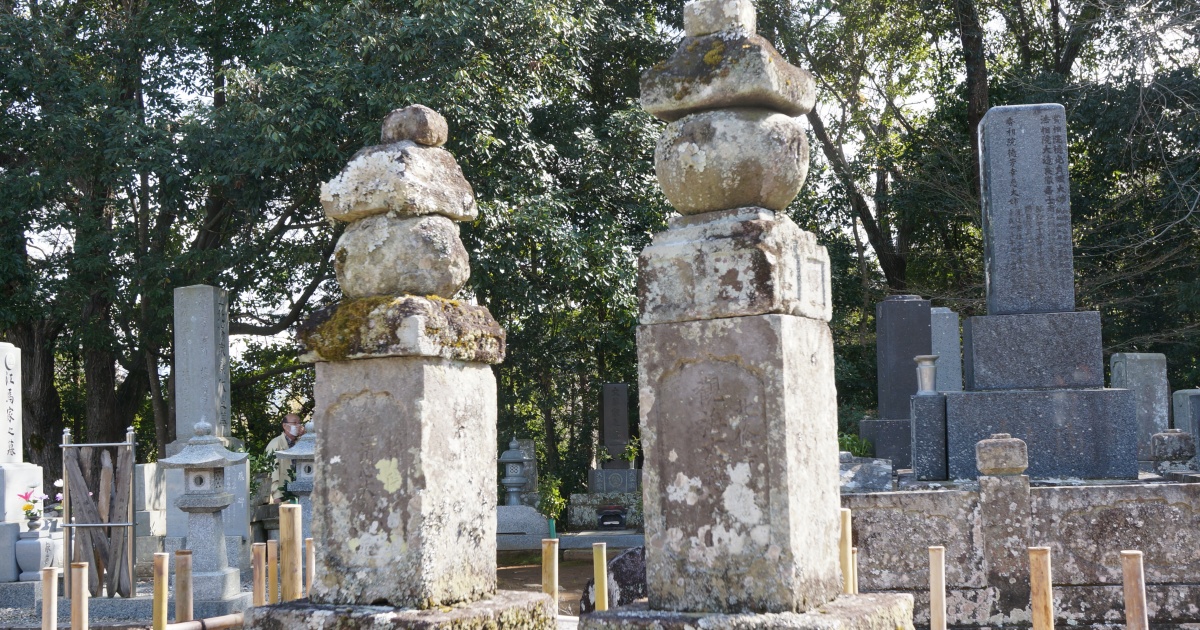 北条義時夫妻の墓